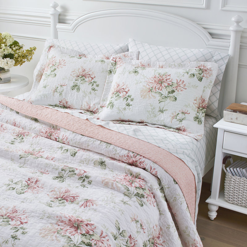 Laura Ashley Honeysuckle Pink/White Floral 100 Cotton Reversible Quilt